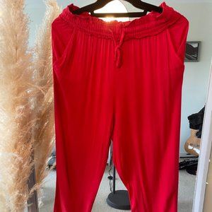 Red loose pants